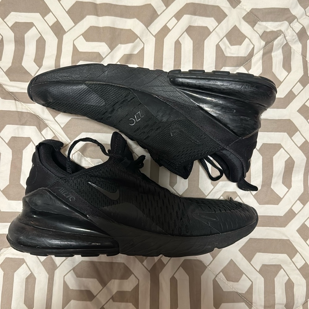 Nike Youth Black Air Max 270